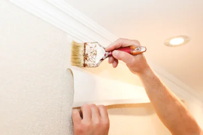 Pose de papier peint à Régnié-Durette — revêtements muraux et toiles de verre